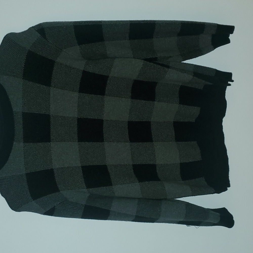 Long sleeve sweater. Size 10.